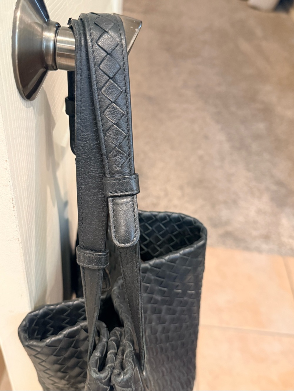 Bottega Veneta Black Intrecciato Shoulder Tote - Picture 7 of 12